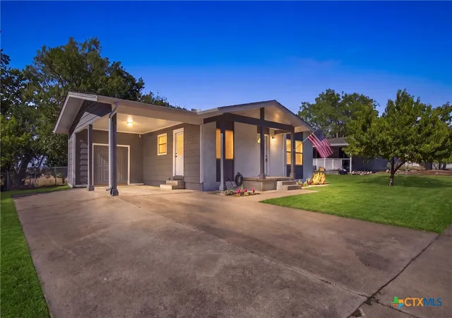 Photo 1 of Single family home for sale at 714 W Avenue, Copperas Cove, TX 76522 | MLS# 626364 | Listing updated on 2026-09-30