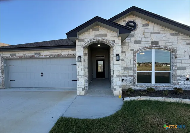 Photo 1 of Single family home for sale at 2541 Cedar Glen Dr, Belton, TX 76513 | MLS# 626570 | Listing updated on 2026-10-06