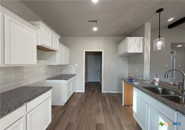 Photo 3 of Single family home for sale at 2531 Cedar Glen Dr, Belton, TX 76513 | MLS# 626585 | Listing updated on 2026-10-06