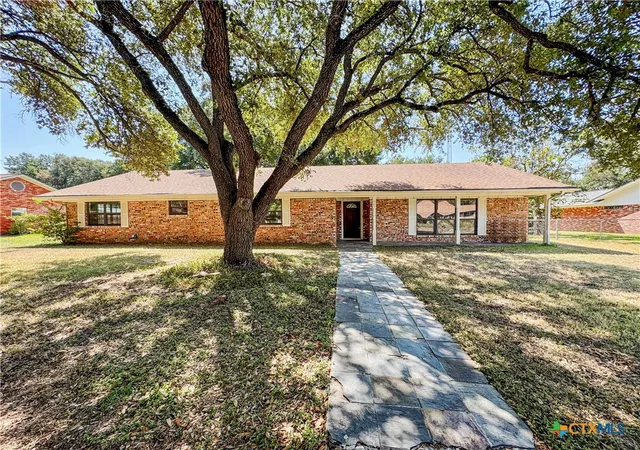 Photo 1 of Single family home for sale at 909 Anderson St, Hearne, TX 77859 | MLS# 626638 | Listing updated on 2026-10-01