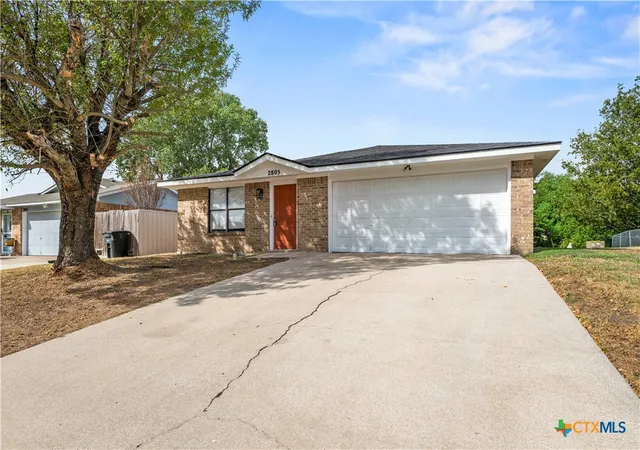 Photo 1 of Single family home for sale at 2805 Benchmark Trl, Killeen, TX 76543 | MLS# 626643 | Listing updated on 2026-09-30