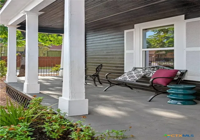 Photo 2 of Single family home for sale at 1503 E Crockett St, San Antonio, TX 78202 | MLS# 626667 | Listing updated on 2026-09-30