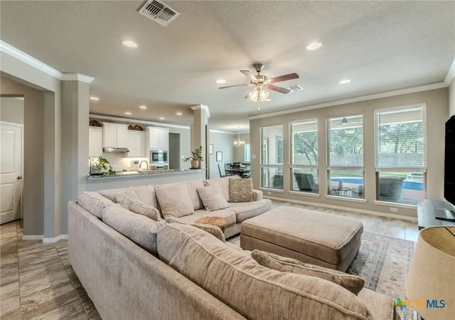 Photo 2 of Single family home for sale at 206 Lasata Ln, Belton, TX 76513 | MLS# 626418 | Listing updated on 2026-10-05