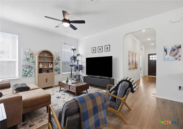 Photo 3 of Single family home for sale at 236 Colonel Mcnally Loop, Jarrell, TX 76537 | MLS# 626724 | Listing updated on 2026-10-06