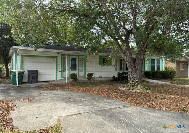 Photo 3 of Single family home for sale at 2701 Nightingale St, Victoria, TX 77901 | MLS# 626651 | Listing updated on 2026-10-02
