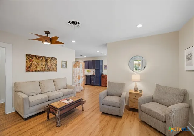Photo 3 of Single family home for sale at 508 S Vandeveer, Burnet, TX 78611 | MLS# 626670 | Listing updated on 2026-10-01