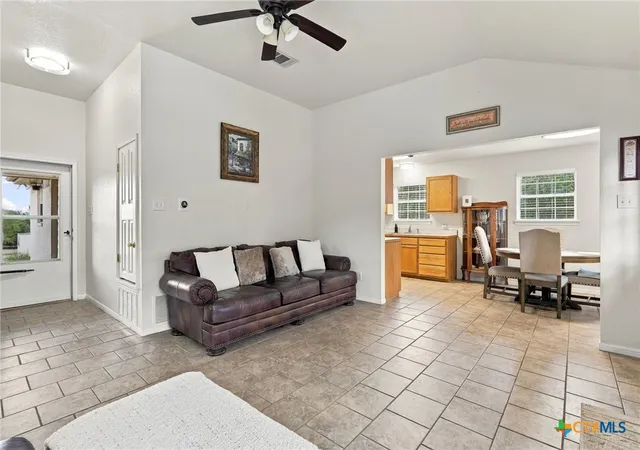 Photo 3 of Single family home for sale at 603 Brenda Dr, Killeen, TX 76542 | MLS# 626415 | Listing updated on 2026-10-02