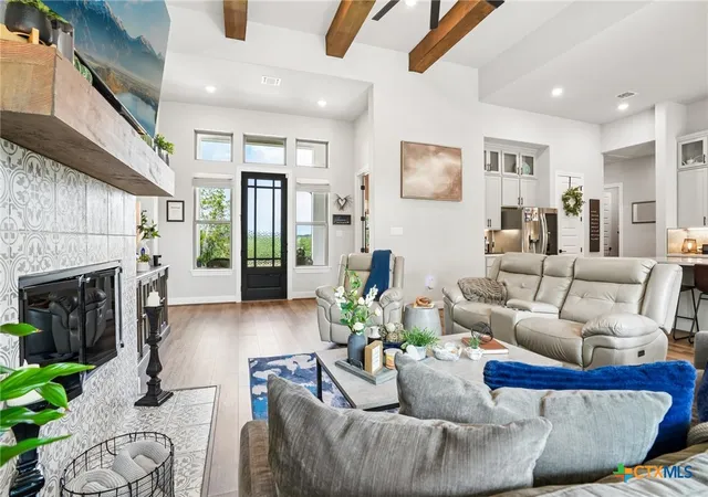 Photo 4 of Single family home for sale at 134 High Point Cir, Spring Branch, TX 78070 | MLS# 626769 | Listing updated on 2026-10-08