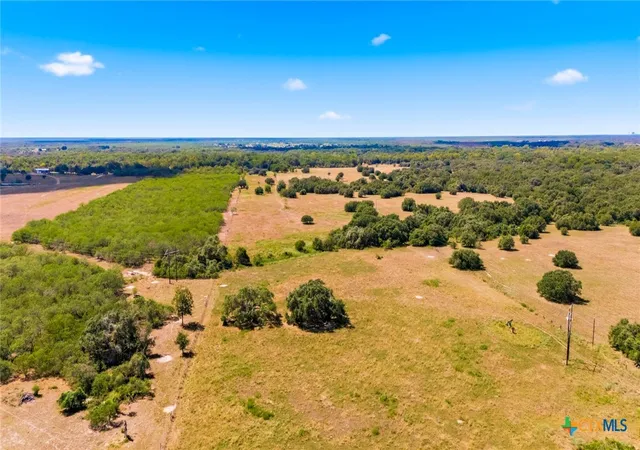 Photo 2 of Sale Pending at 3938 Us Hwy 77, Victoria, TX 77905 | MLS# 626747 | Listing updated on 2026-10-03