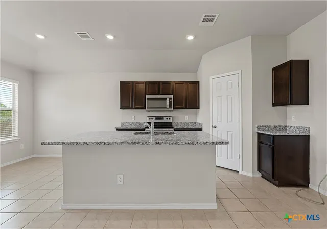 Photo 4 of Single family home for sale at 4904 Karen Green Dr, Killeen, TX 76549 | MLS# 626234 | Listing updated on 2026-10-01