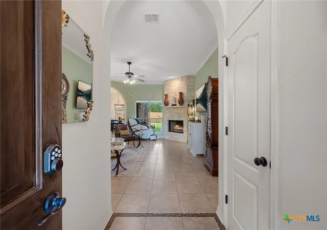 Photo 3 of Single family home for sale at 3315 Ten Bits Dr, Belton, TX 76513 | MLS# 626665 | Listing updated on 2026-10-01