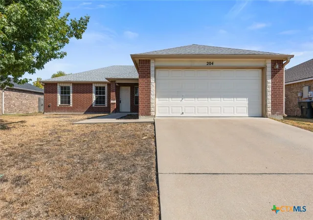 Photo 2 of Single family home for sale at 204 Mcfaddan Ln, Temple, TX 76502 | MLS# 626556 | Listing updated on 2026-10-01