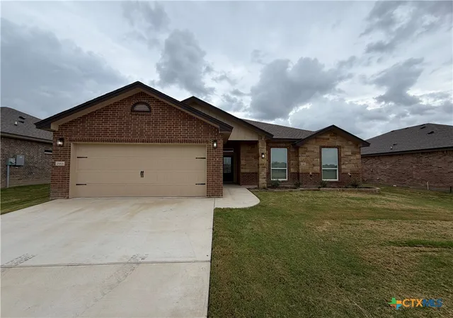 Photo 2 of Single family home for sale at 2553 Cedar Glen Dr, Belton, TX 76513 | MLS# 626563 | Listing updated on 2026-10-02