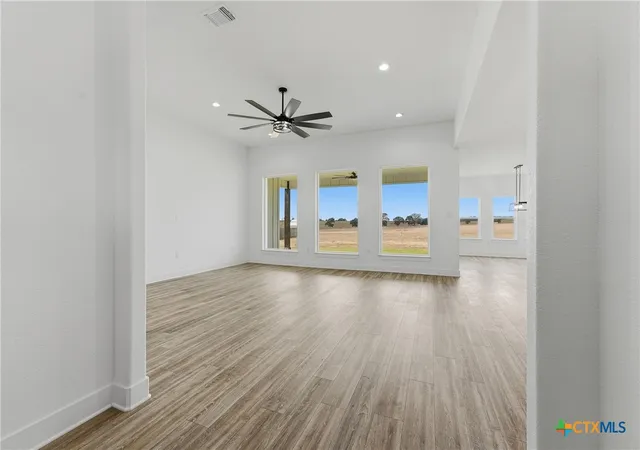 Photo 4 of Single family home for sale at 152 Creekwood Dr, Gonzales, TX 78629 | MLS# 626801 | Listing updated on 2026-10-02