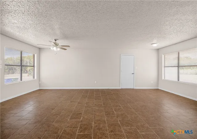Photo 4 of Single family home for sale at 305 Skyview Cir, Troy, TX 76579 | MLS# 626830 | Listing updated on 2026-10-02