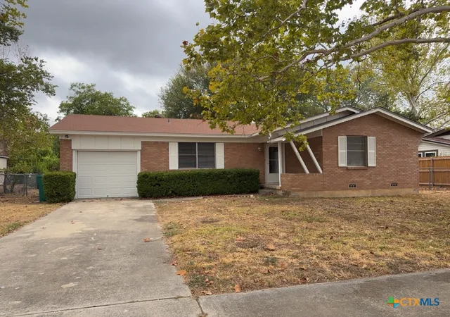 Photo 1 of Single family home for sale at 303 Ridge St, Copperas Cove, TX 76522 | MLS# 626685 | Listing updated on 2026-10-06