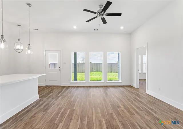 Photo 4 of Single family home for sale at 308 Cardinal Dr, Port Lavaca, TX 77979 | MLS# 626843 | Listing updated on 2026-10-02