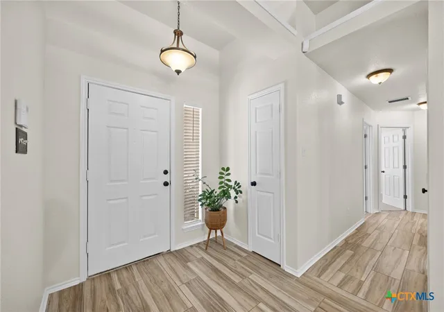 Photo 2 of Single family home for sale at 2 Holly Ct, Belton, TX 76513 | MLS# 625388 | Listing updated on 2026-10-02