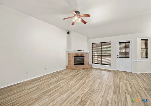 Photo 3 of Single family home for sale at 2 Holly Ct, Belton, TX 76513 | MLS# 625388 | Listing updated on 2026-10-02