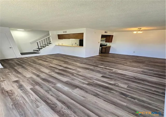 Photo 2 of House for sale at 4502 Hunt Cir, Killeen, TX 76543 | MLS# 626350 | Listing updated on 2026-10-03