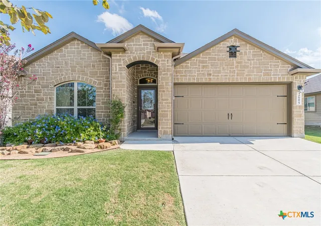 Photo 1 of Single family home for sale at 2609 Lonesome Crk Trl, New Braunfels, TX 78130 | MLS# 626834 | Listing updated on 2026-10-02