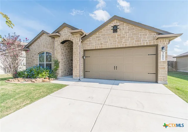 Photo 3 of Single family home for sale at 2609 Lonesome Crk Trl, New Braunfels, TX 78130 | MLS# 626834 | Listing updated on 2026-10-02