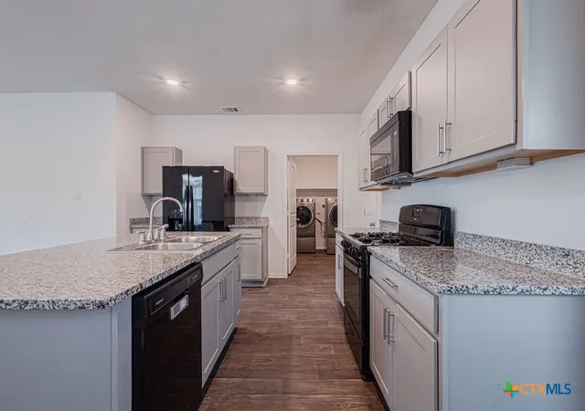 Photo 4 of Single family home for sale at 352 Euclid Ln, Kyle, TX 78640 | MLS# 626856 | Listing updated on 2026-10-07