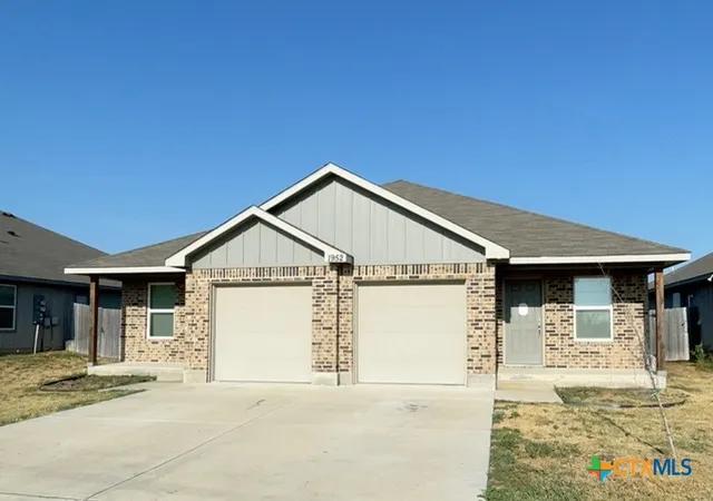 Photo 1 of Multi family home for sale at 1952 Lively Ln, Temple, TX 76502 | MLS# 626857 | Listing updated on 2026-10-07