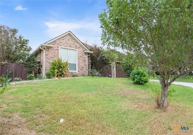 Photo 2 of Single family home for sale at 3201 Bonham Ave, Temple, TX 76502 | MLS# 626879 | Listing updated on 2026-10-08
