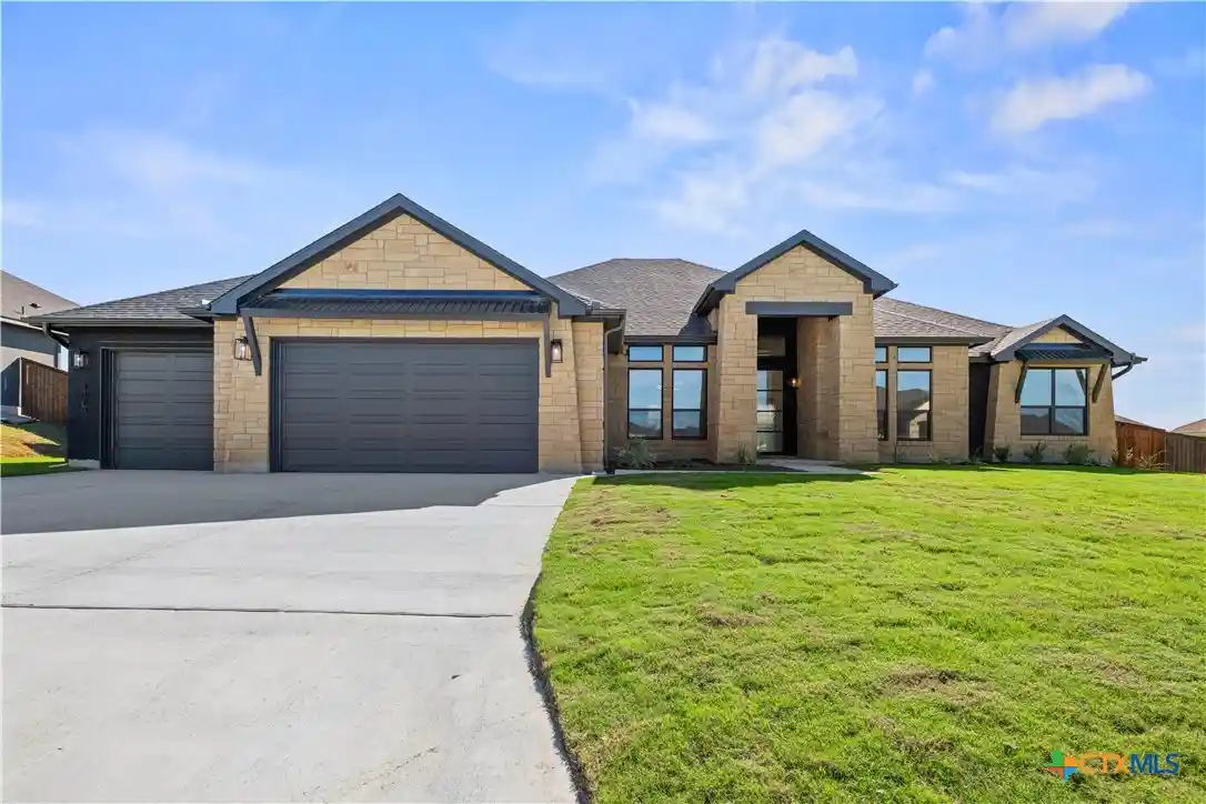 Photo 1 of Single family home for sale at 3070 Bella Vita Dr, Nolanville, TX 76559 | MLS# 626639 | Listing updated on 2026-10-14