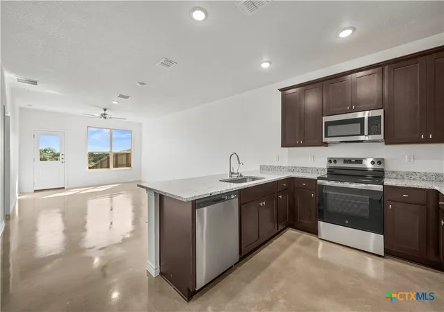Photo 3 of House for sale at 9002 Little Leaf Mulberry Dr, Killeen, TX 76542 | MLS# 626650 | Listing updated on 2026-10-06