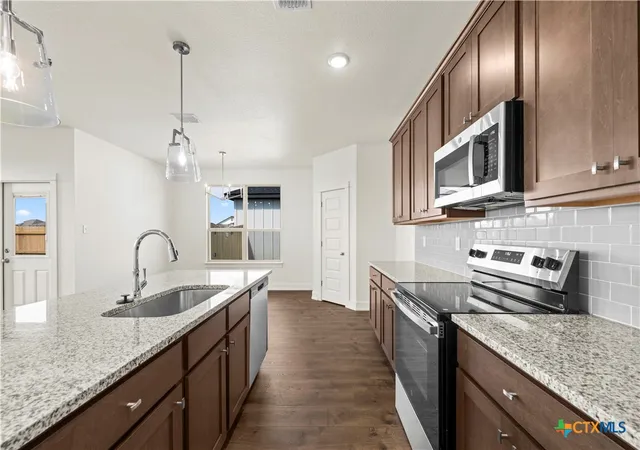 Photo 3 of Single family home for sale at 103 Grand Cyn Dr, Copperas Cove, TX 76522 | MLS# 626816 | Listing updated on 2026-10-06