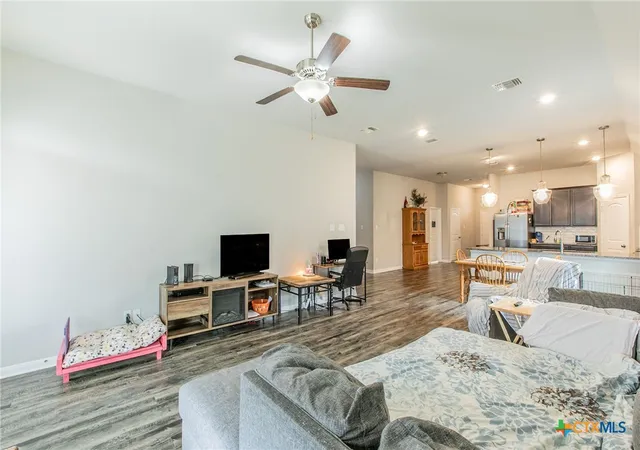 Photo 3 of Single family home for sale at 1652 Hillside Dr, Temple, TX 76502 | MLS# 626809 | Listing updated on 2026-10-05
