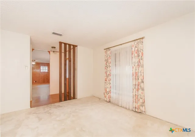 Photo 2 of Single family home for sale at 906 Yorktown Dr, Temple, TX 76504 | MLS# 626903 | Listing updated on 2026-10-05