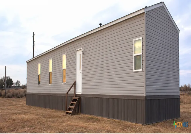 Photo 3 of Manufactured home for sale at 12240 Fm 1383, Schulenburg, TX 78956 | MLS# 626935 | Listing updated on 2026-10-03