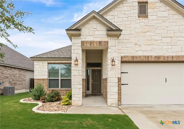 Photo 3 of Single family home for sale at 802 Wyndcrest Dr, Temple, TX 76502 | MLS# 626811 | Listing updated on 2026-10-04