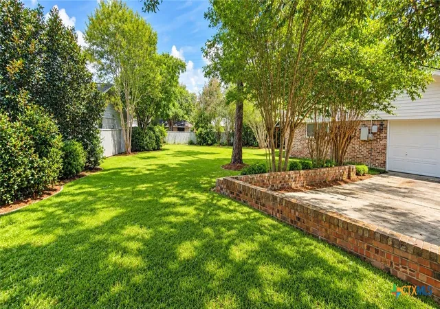 Photo 3 of Single family home for sale at 303 Milton St, Victoria, TX 77901 | MLS# 626927 | Listing updated on 2026-10-04