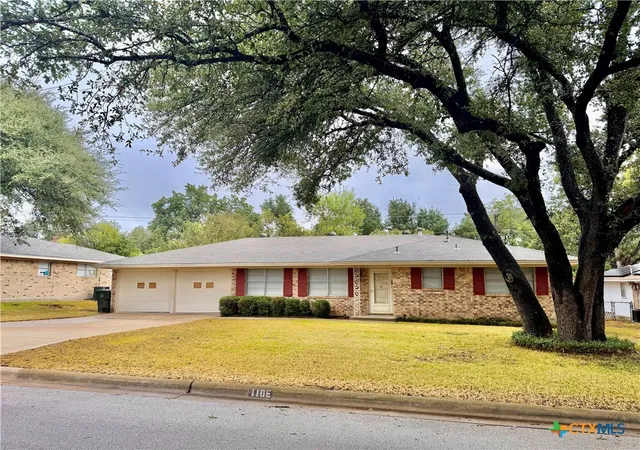 Photo 1 of Single family home for sale at 110 E Upshaw Ave, Temple, TX 76501 | MLS# 626963 | Listing updated on 2026-10-05