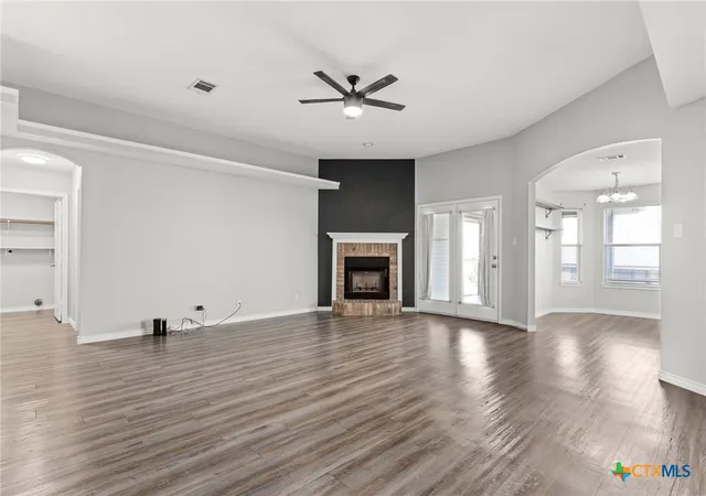 Photo 4 of Single family home for sale at 4305 Maggie Dr, Killeen, TX 76549 | MLS# 626973 | Listing updated on 2026-10-04