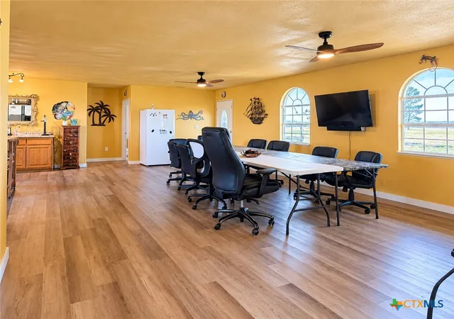 Photo 4 of Single family home for sale at 450 W Kruse Ave, Port Lavaca, TX 77979 | MLS# 627051 | Listing updated on 2026-10-07