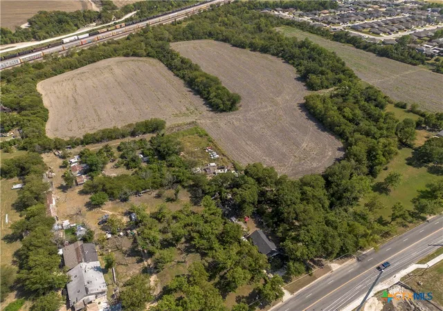 Photo 3 of Land for sale at 2409 S Martin Luther King Jr Dr, Temple, TX 76504 | MLS# 627021 | Listing updated on 2026-10-07