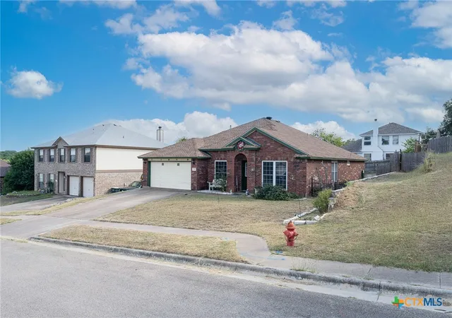 Photo 1 of Single family home for sale at 405 Juniper Cir, Copperas Cove, TX 76522 | MLS# 626974 | Listing updated on 2026-10-07