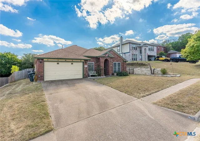 Photo 3 of Single family home for sale at 405 Juniper Cir, Copperas Cove, TX 76522 | MLS# 626974 | Listing updated on 2026-10-07