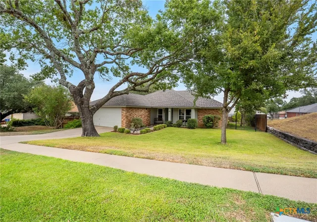 Photo 3 of Single family home for sale at 909 Northern Dancer Dr, Copperas Cove, TX 76522 | MLS# 626865 | Listing updated on 2026-10-07