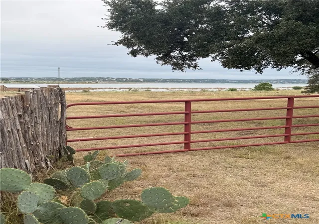 Photo 2 of Land for sale at 4401 Potters Crk Rd, Canyon Lake, TX 78133 | MLS# 627086 | Listing updated on 2026-10-06