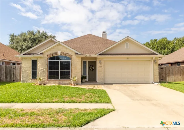 Photo 1 of Single family home for sale at 305 Waterstone, Victoria, TX 77901 | MLS# 627146 | Listing updated on 2026-10-08
