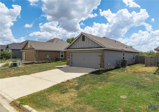 Photo 3 of Single family home for sale at 3038 Dade Loop, Temple, TX 76504 | MLS# 625955 | Listing updated on 2026-10-07