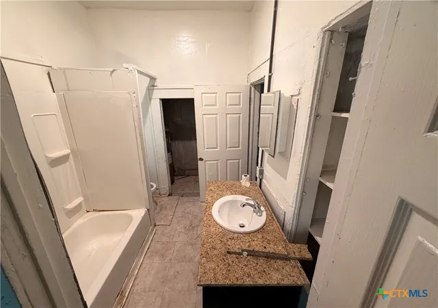 Photo 3 of Single family home for sale at 920 S 9th Street, Temple, TX 76504 | MLS# 627162 | Listing updated on 2026-10-07