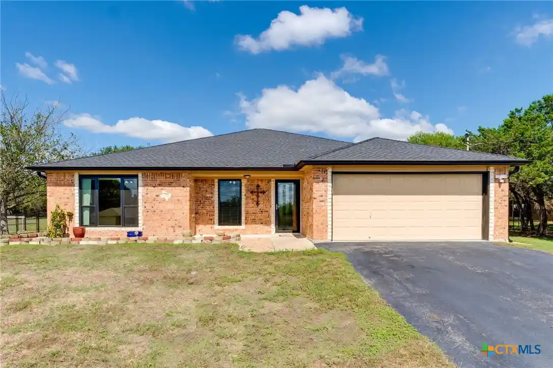 Photo 1 of Sale Pending at 275 County Rd 4711, Kempner, TX 76539 | MLS# 627110 | Listing updated on 2026-10-25
