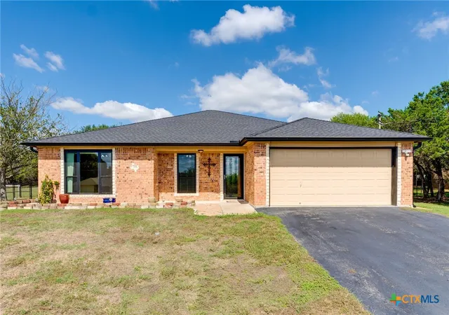 Single family home for sale at 275 County Rd 4711, Kempner, TX 76539 | MLS# 627110
